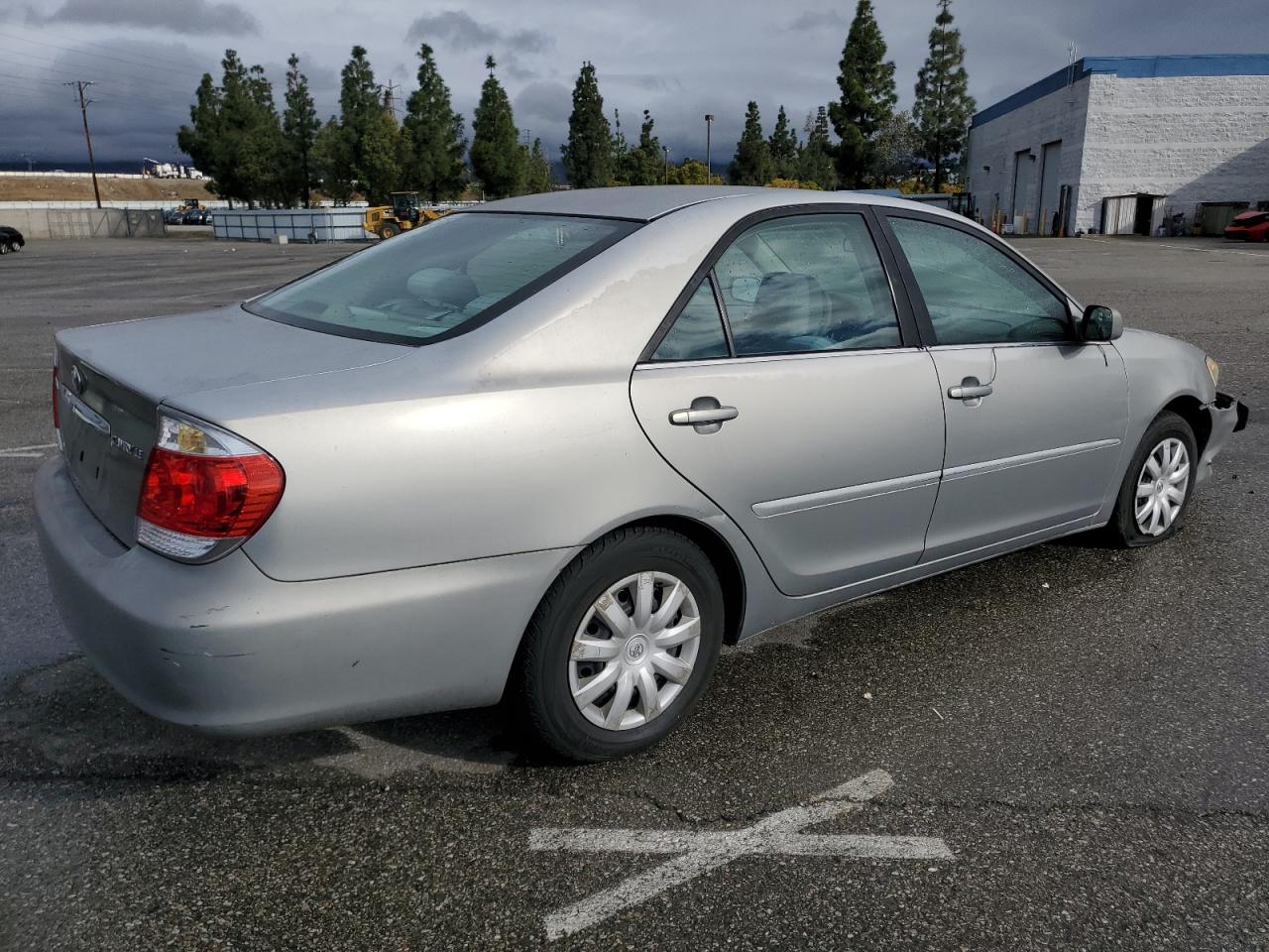 2005 Toyota Camry - Image 3