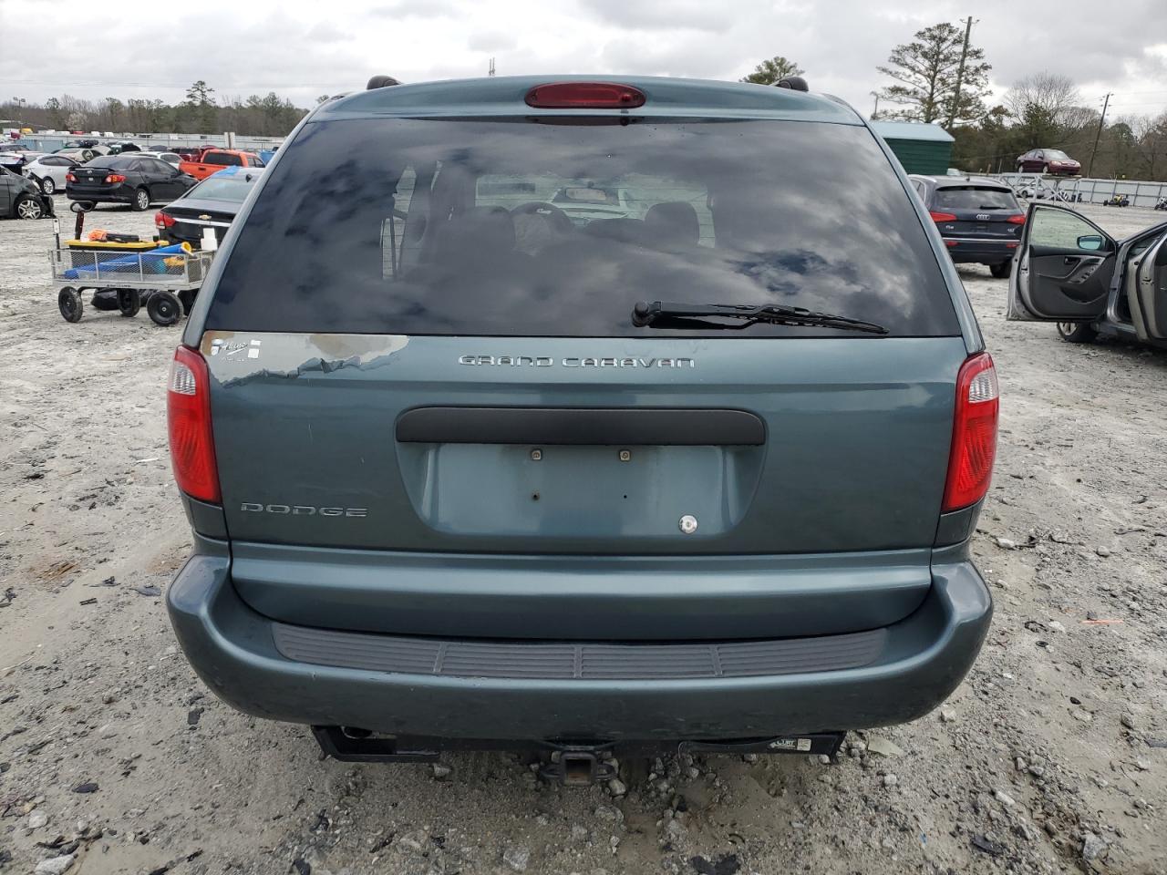 2007 Dodge Caravan - Image 6