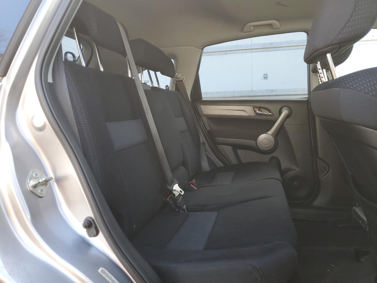 2008 Honda CR-V - Image 11