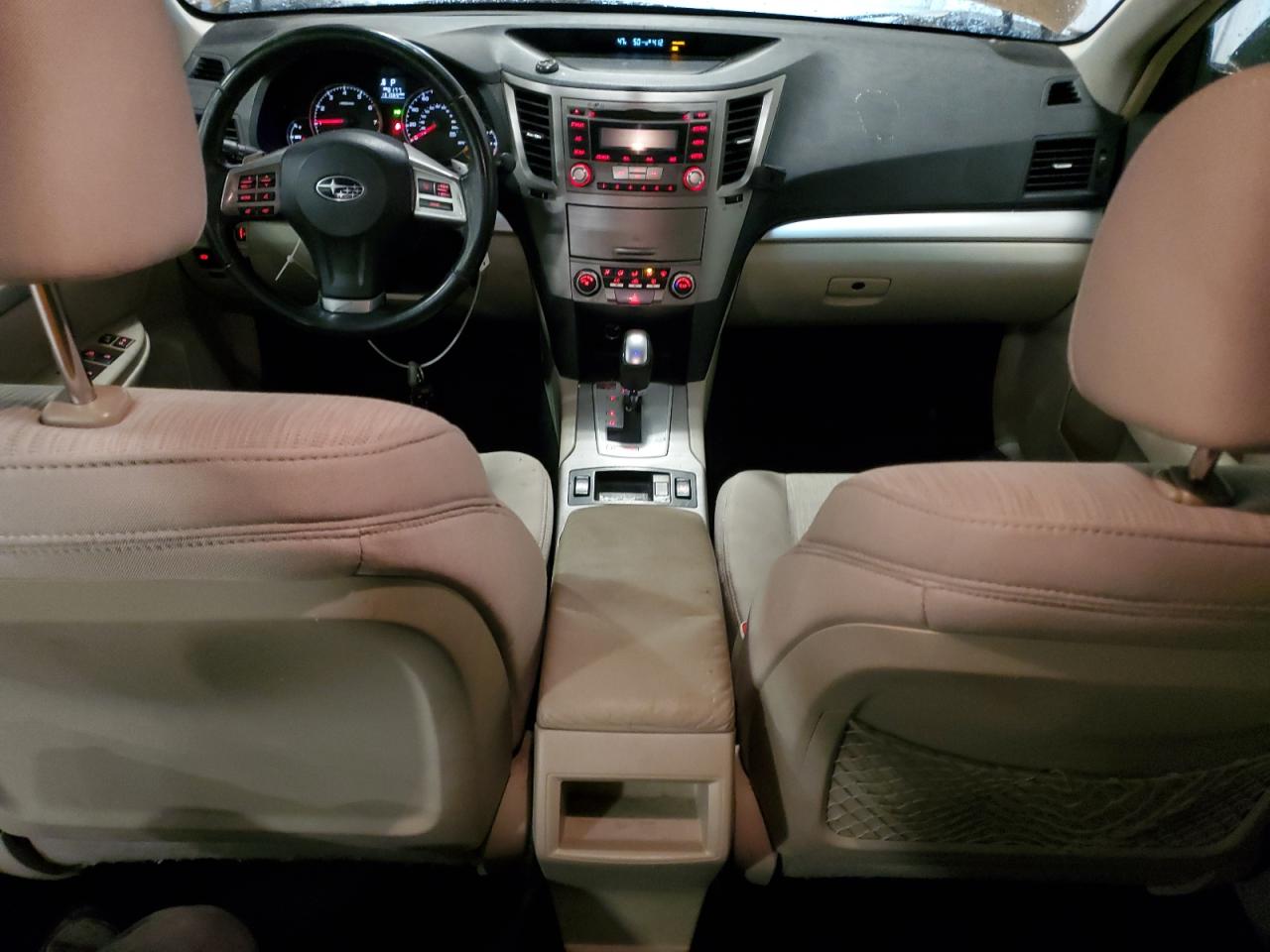 2013 Subaru Outback - Image 8