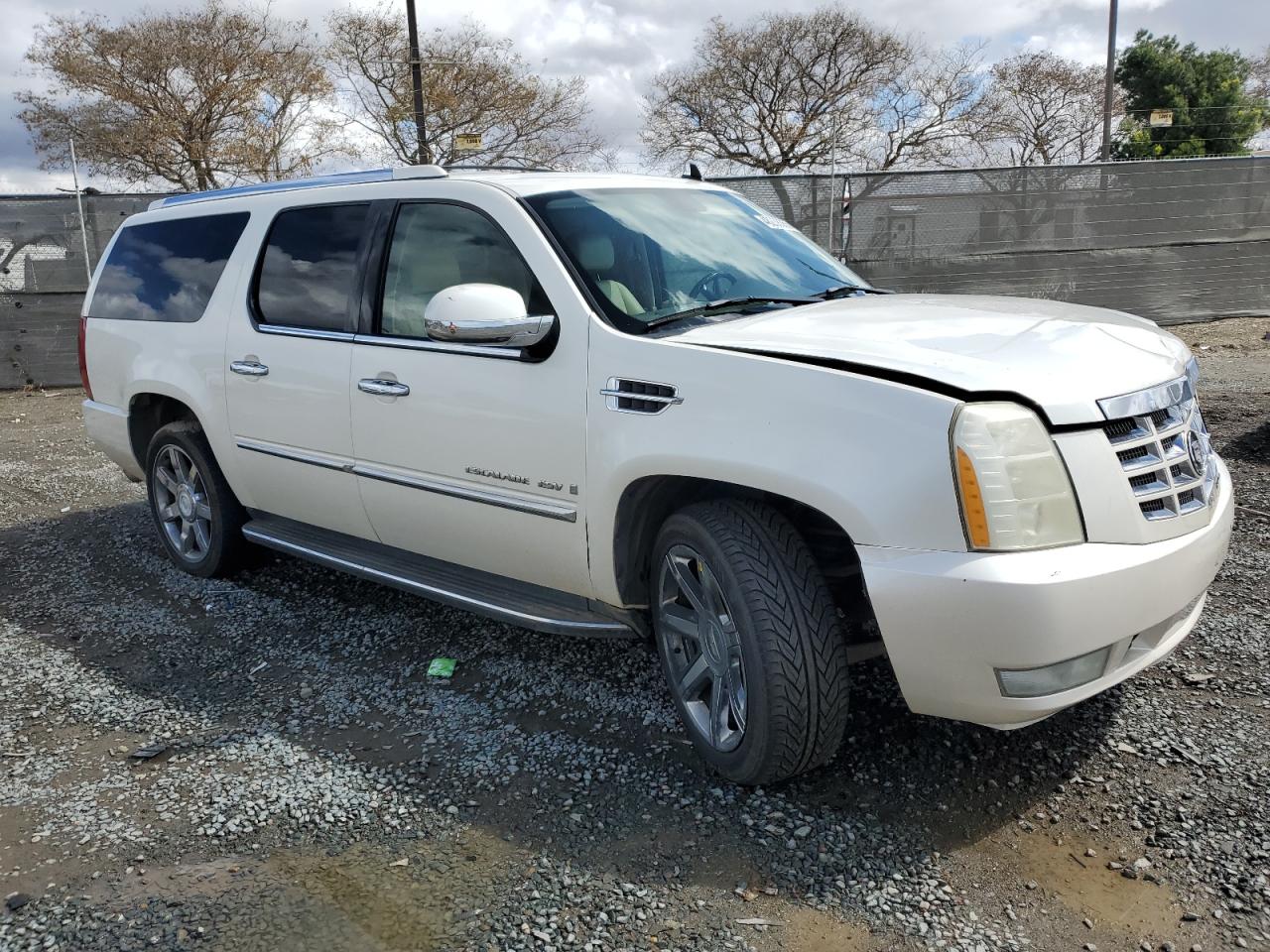 2007 Cadillac Escalade - Image 4