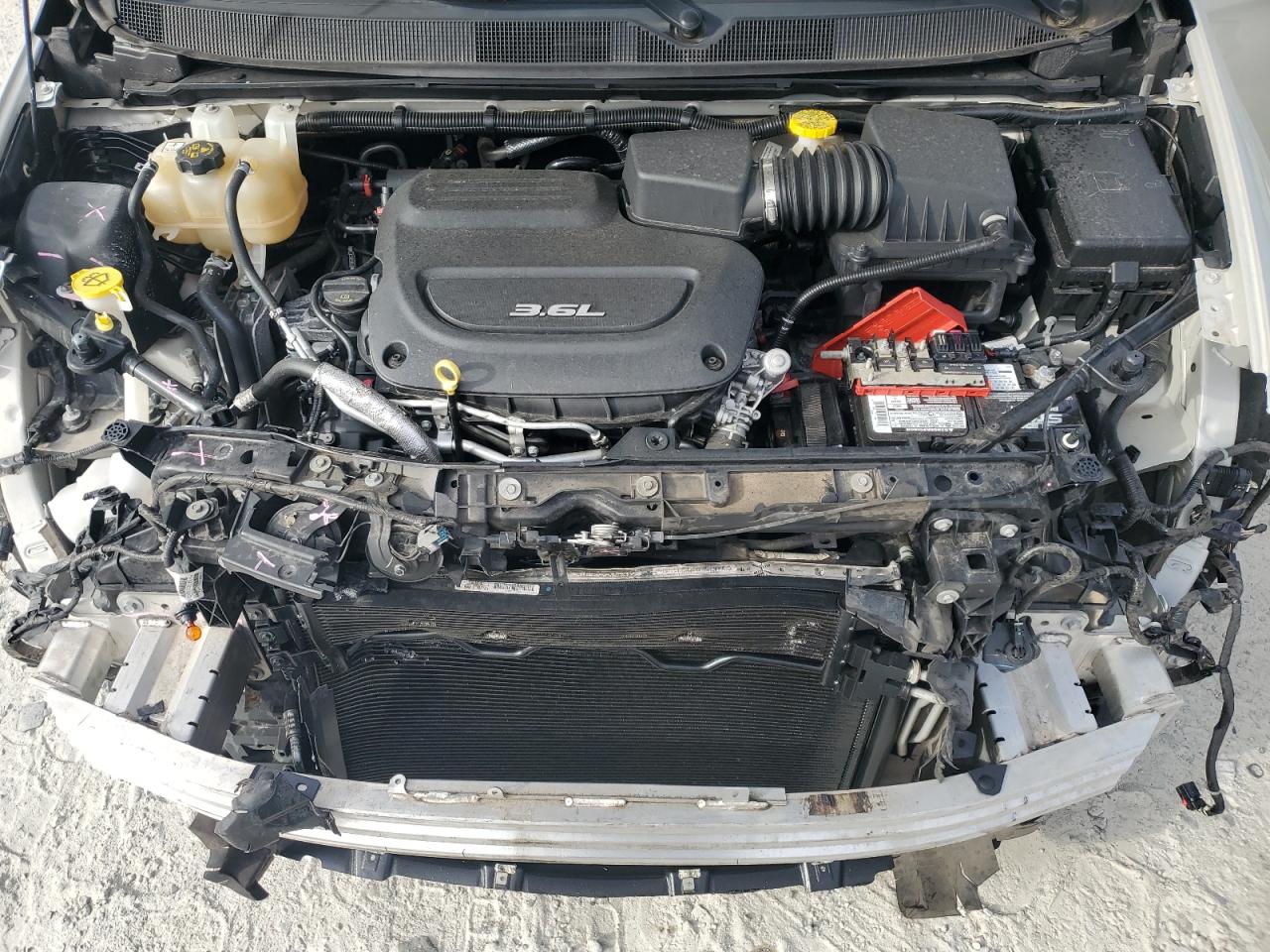 2017 Chrysler Pacifica - Image 12