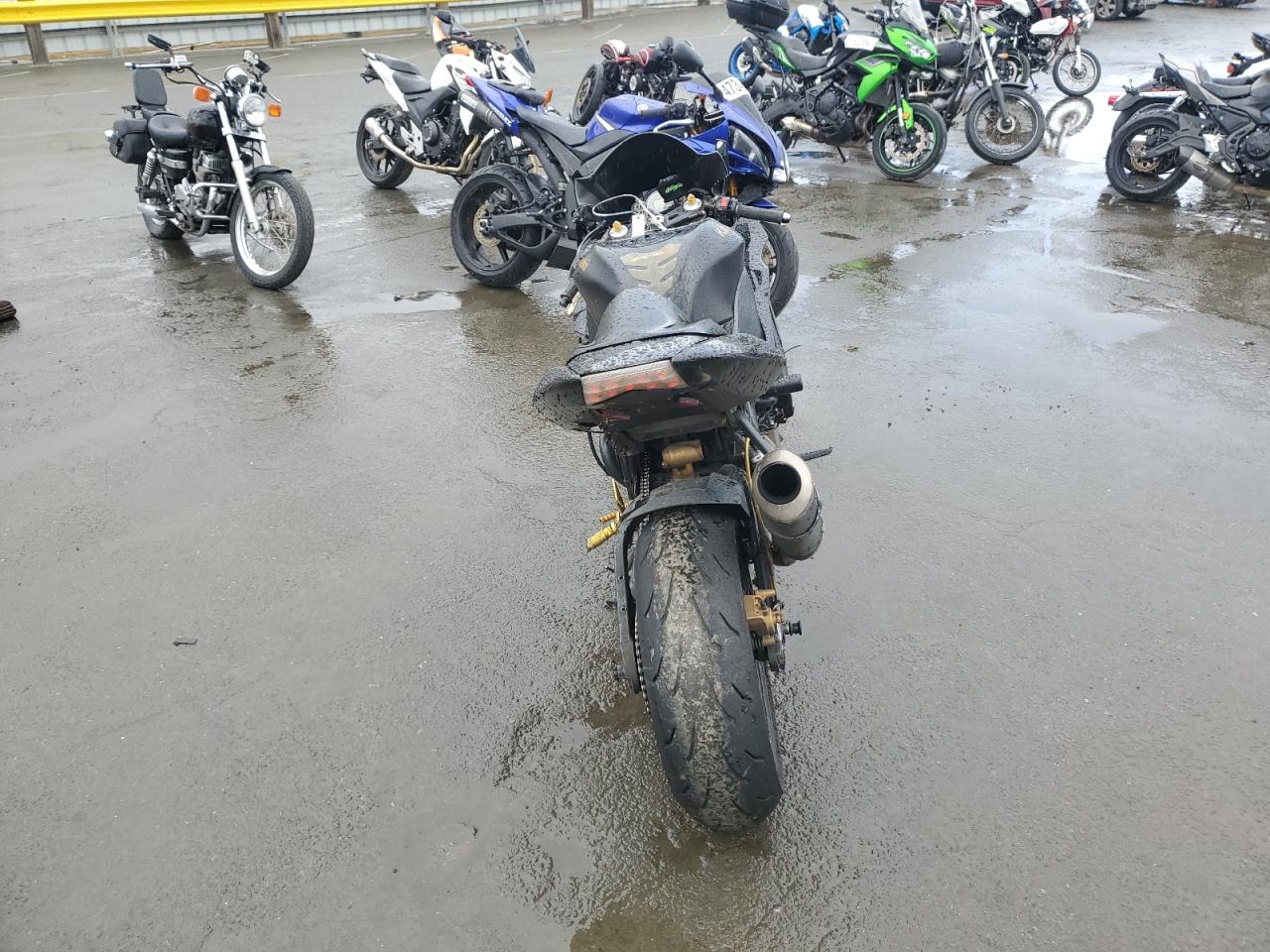 2005 Kawasaki Ninja ZX-10R at CA - Martinez, Copart lot