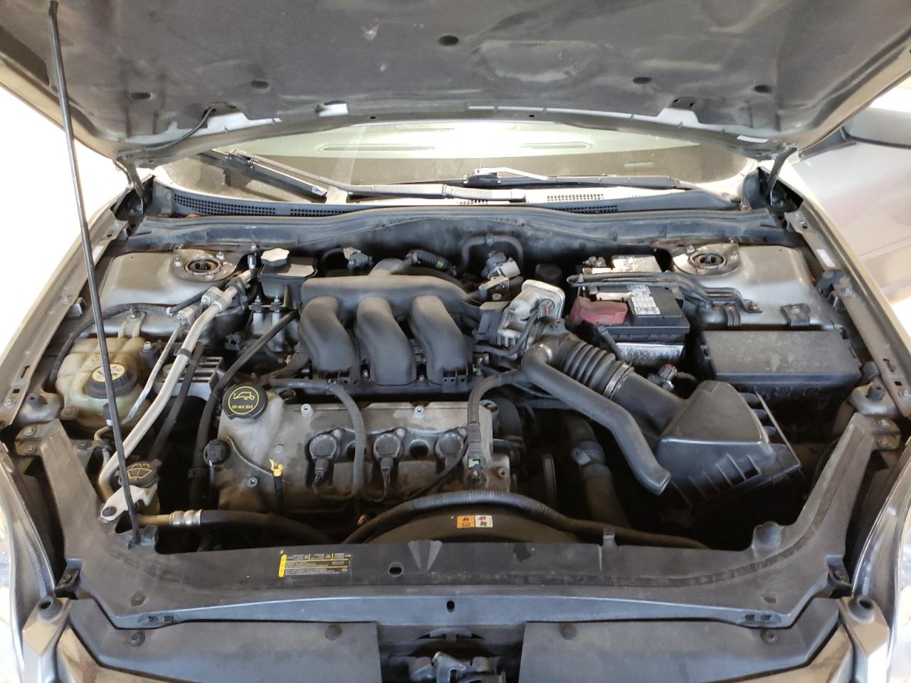 2008 Ford Fusion - Image 13