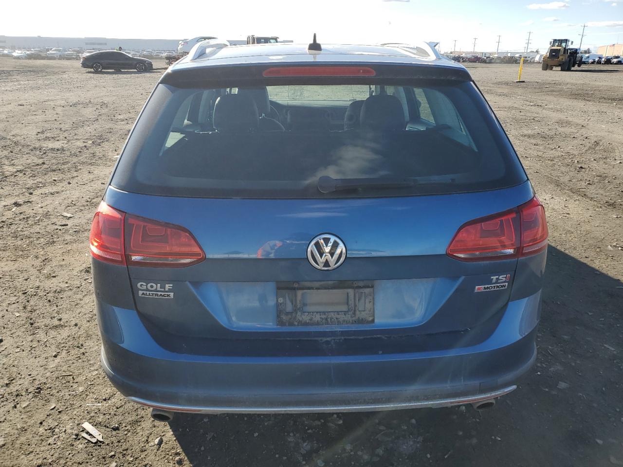 2017 Volkswagen Golf - Image 6