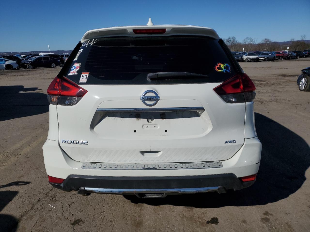 5N1AT2MV6JC774343 NISSAN ROGUE 2018