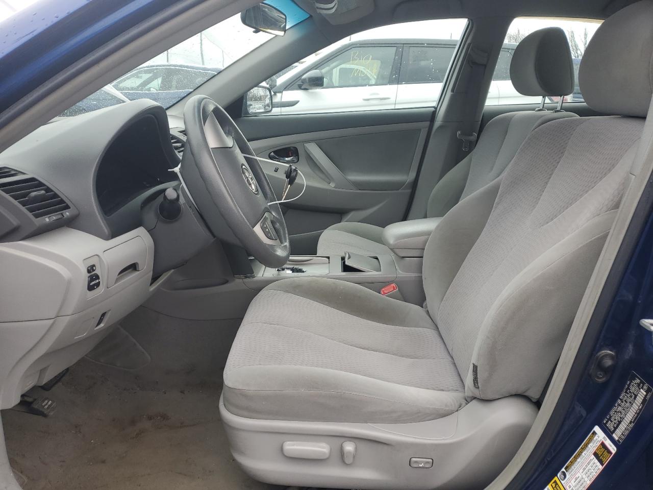 2010 Toyota Camry - Image 7