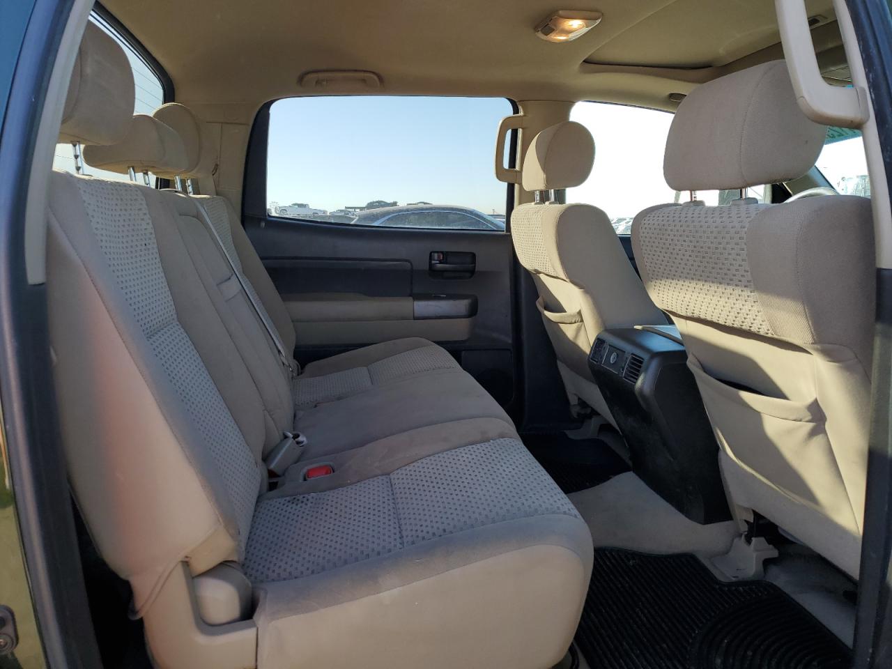 2010 Toyota Tundra - Image 10