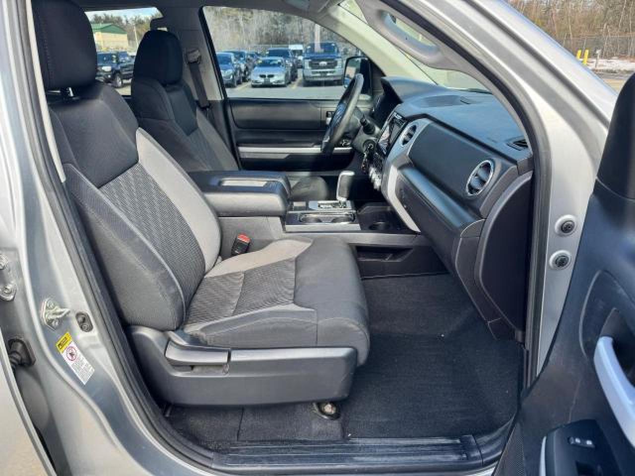 2014 Toyota Tundra - Image 5
