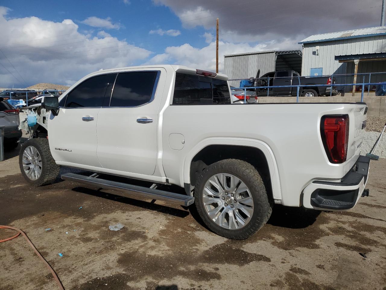 2020 GMC Sierra - Image 2