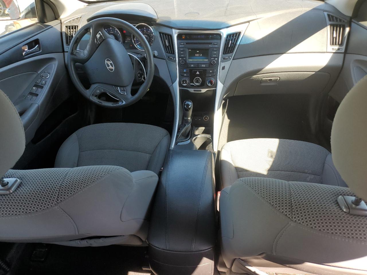 2014 Hyundai Sonata - Image 8