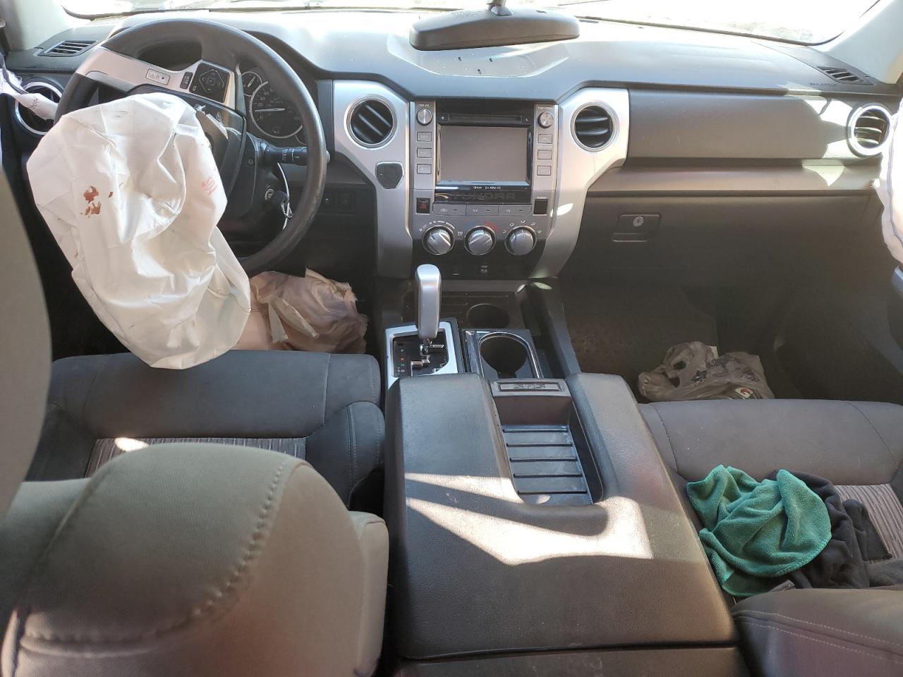 2014 Toyota Tundra - Image 8
