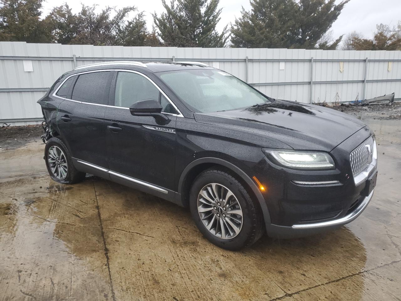 2021 Lincoln Nautilus - Image 4