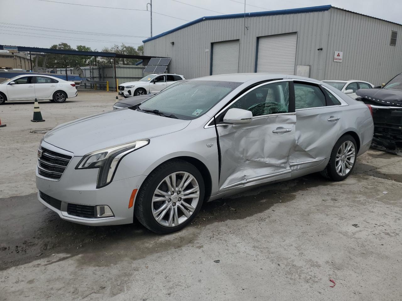 2018 Cadillac Xts Luxury de vânzare în New Orleans, LA - Side