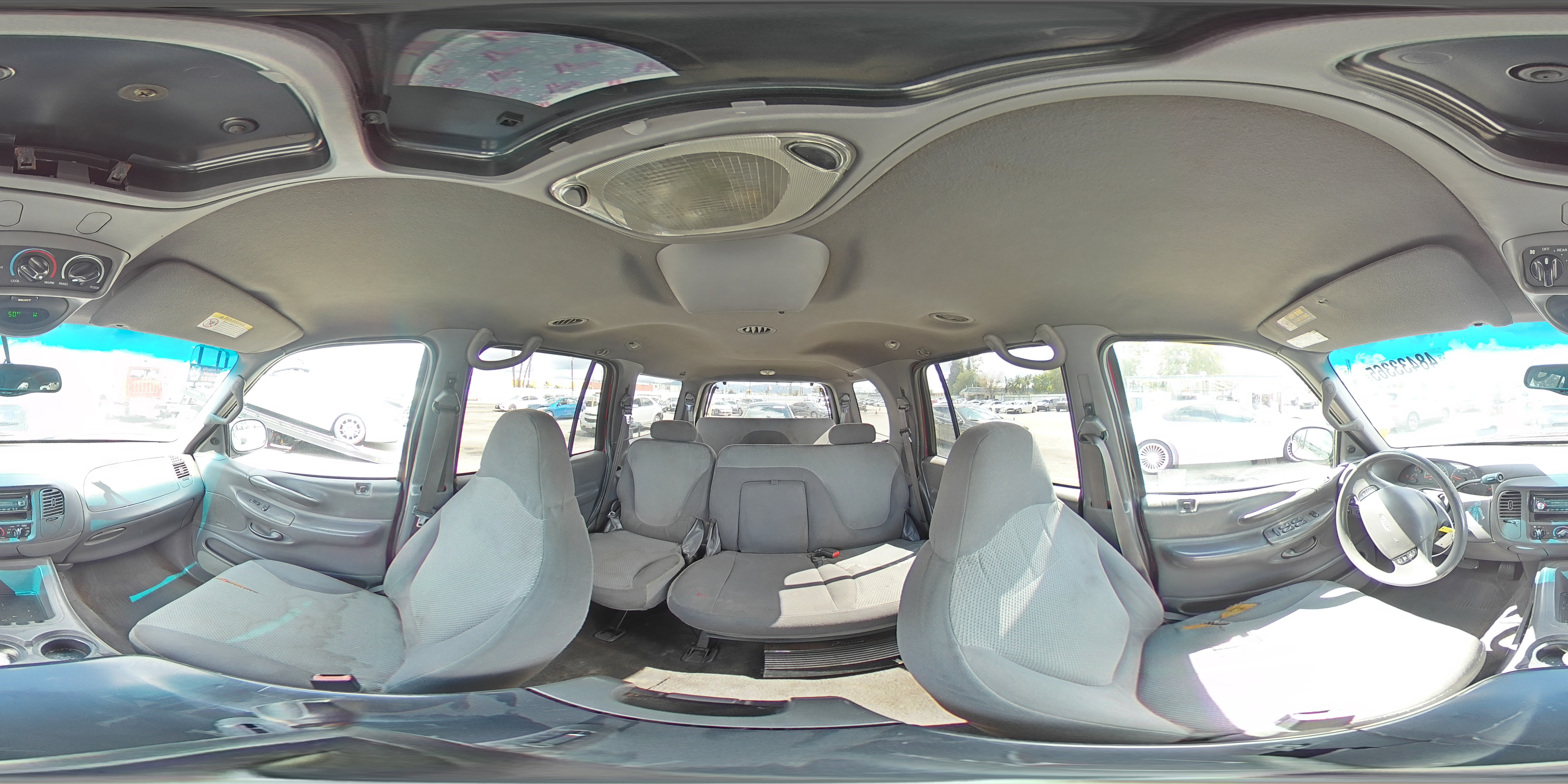 2002 Ford Expedition - Image 13