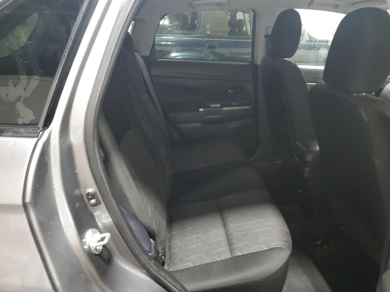 2020 Mitsubishi Outlander - Image 11