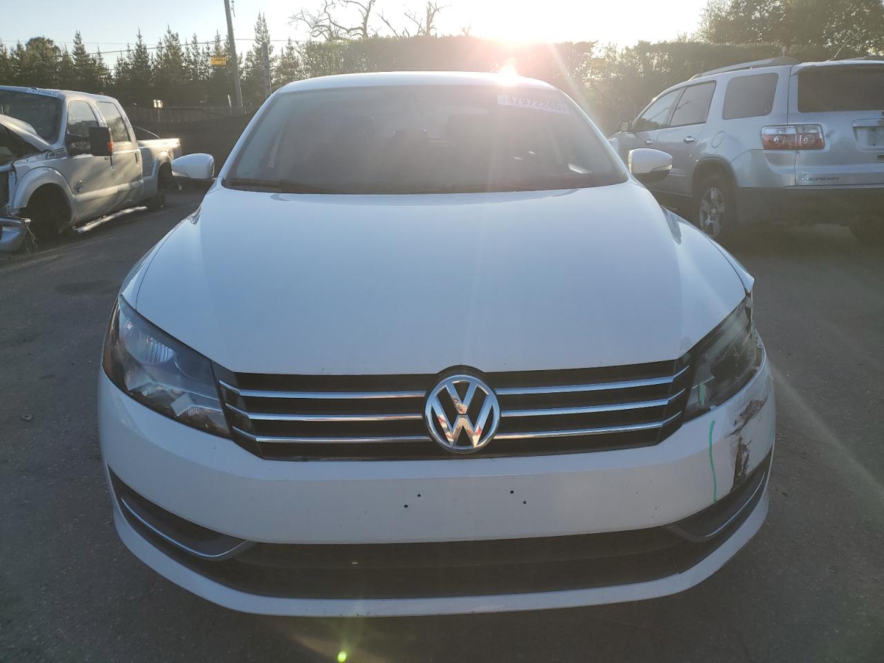2015 Volkswagen Passat - Image 5