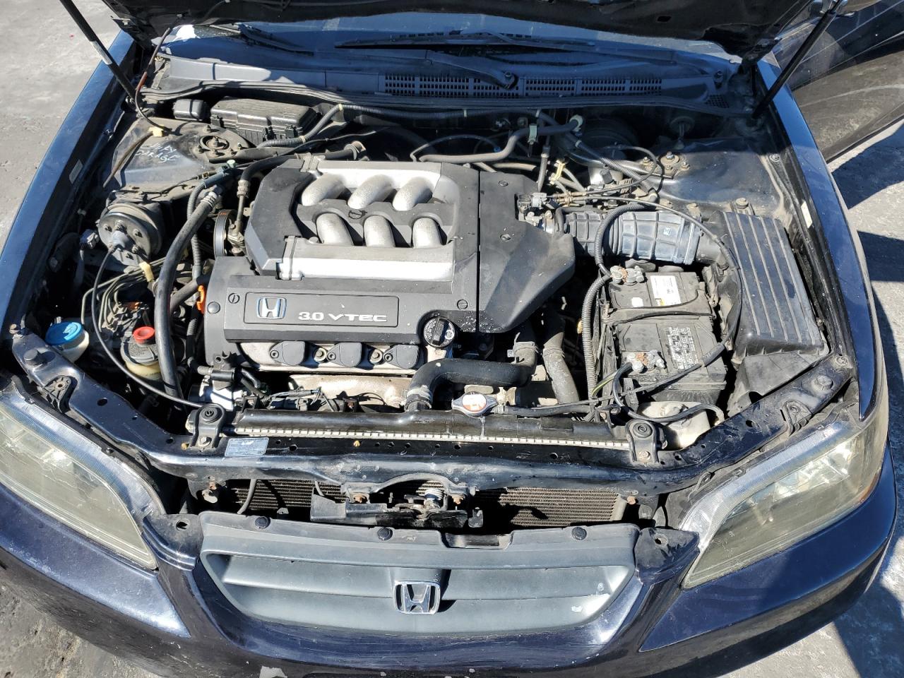 2000 Honda Accord - Image 11