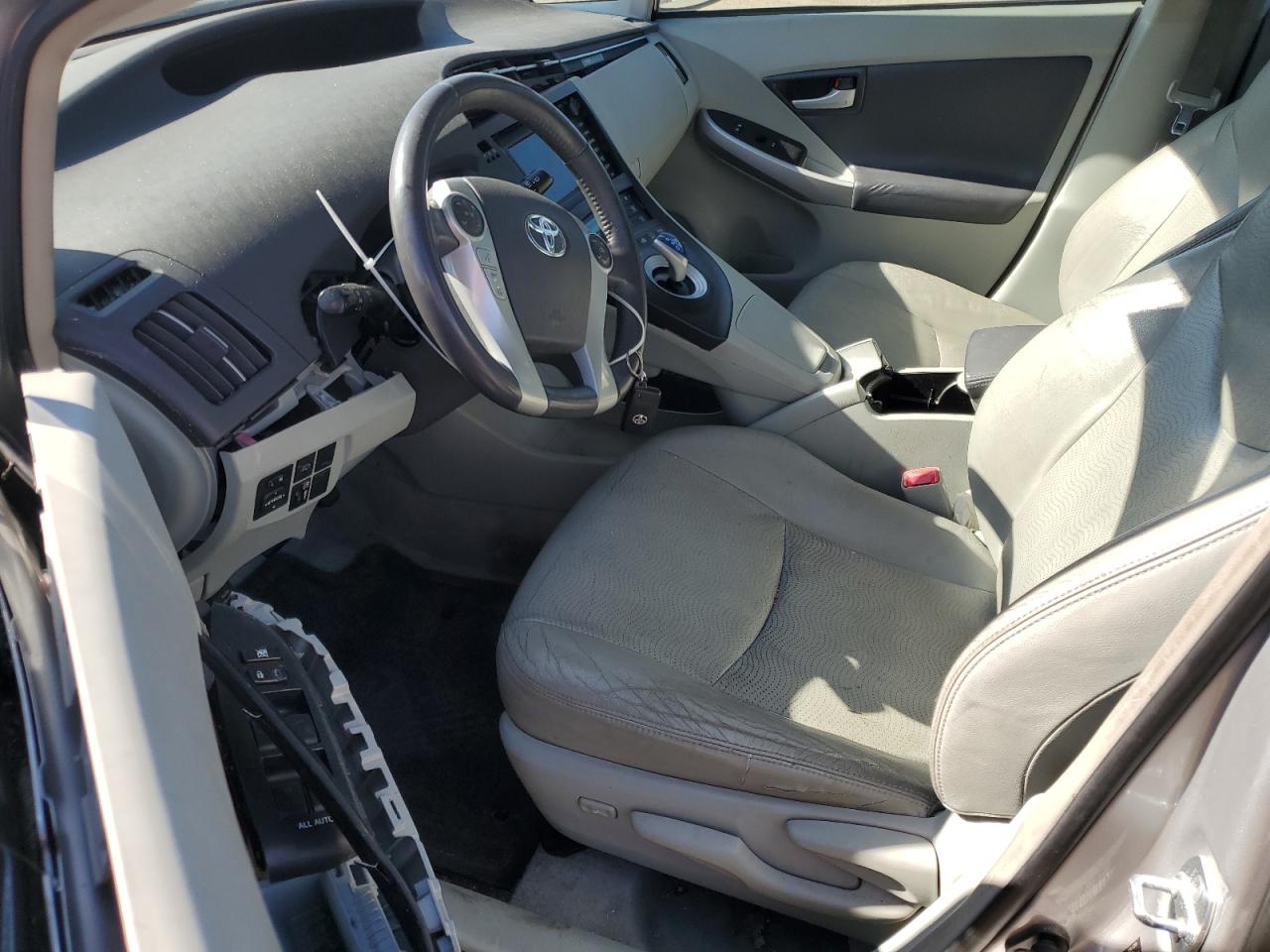 2010 Toyota Prius - Image 7