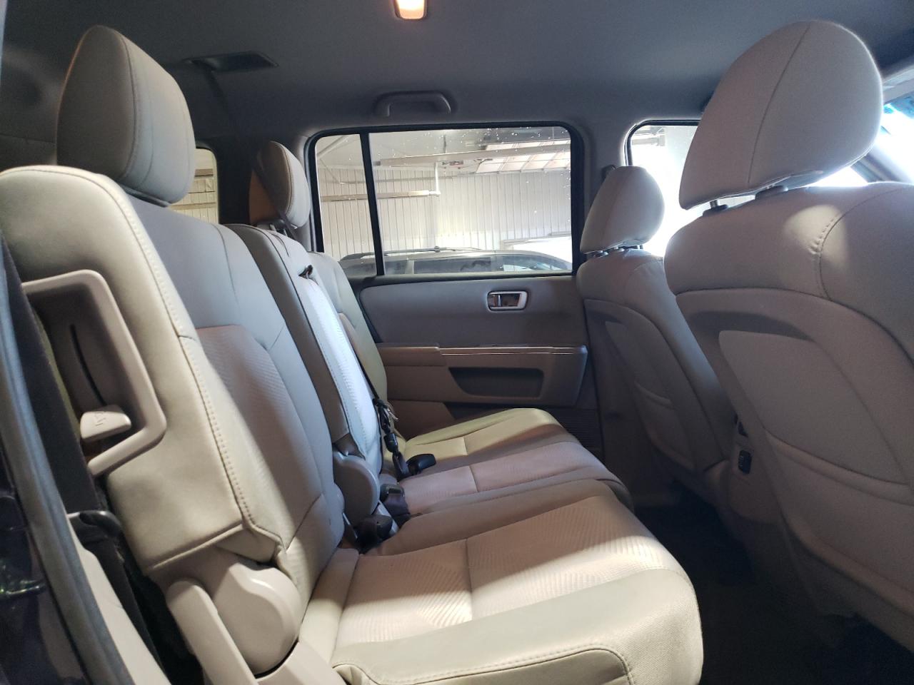 2014 Honda Pilot - Image 12