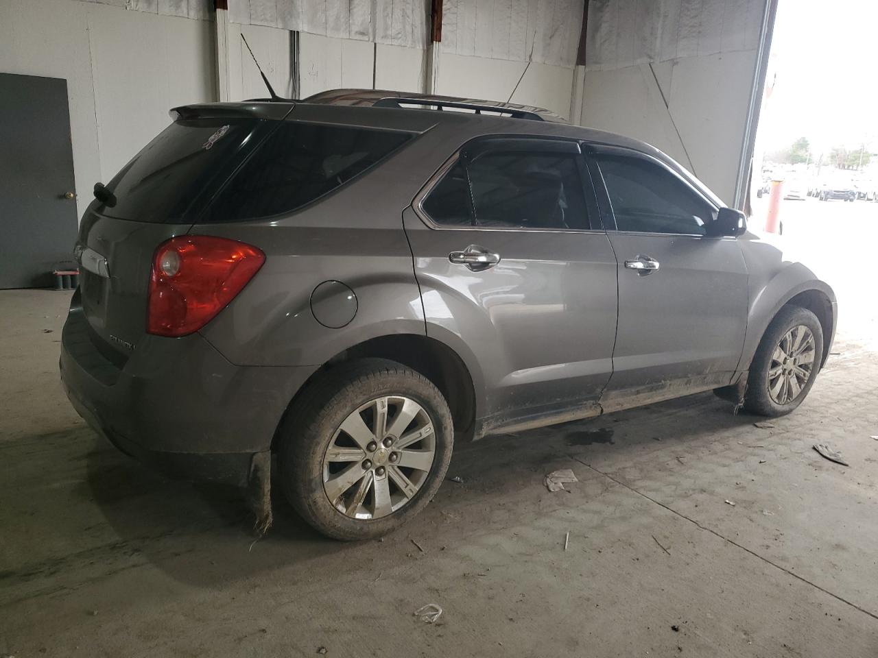 2011 Chevrolet Equinox - Image 3