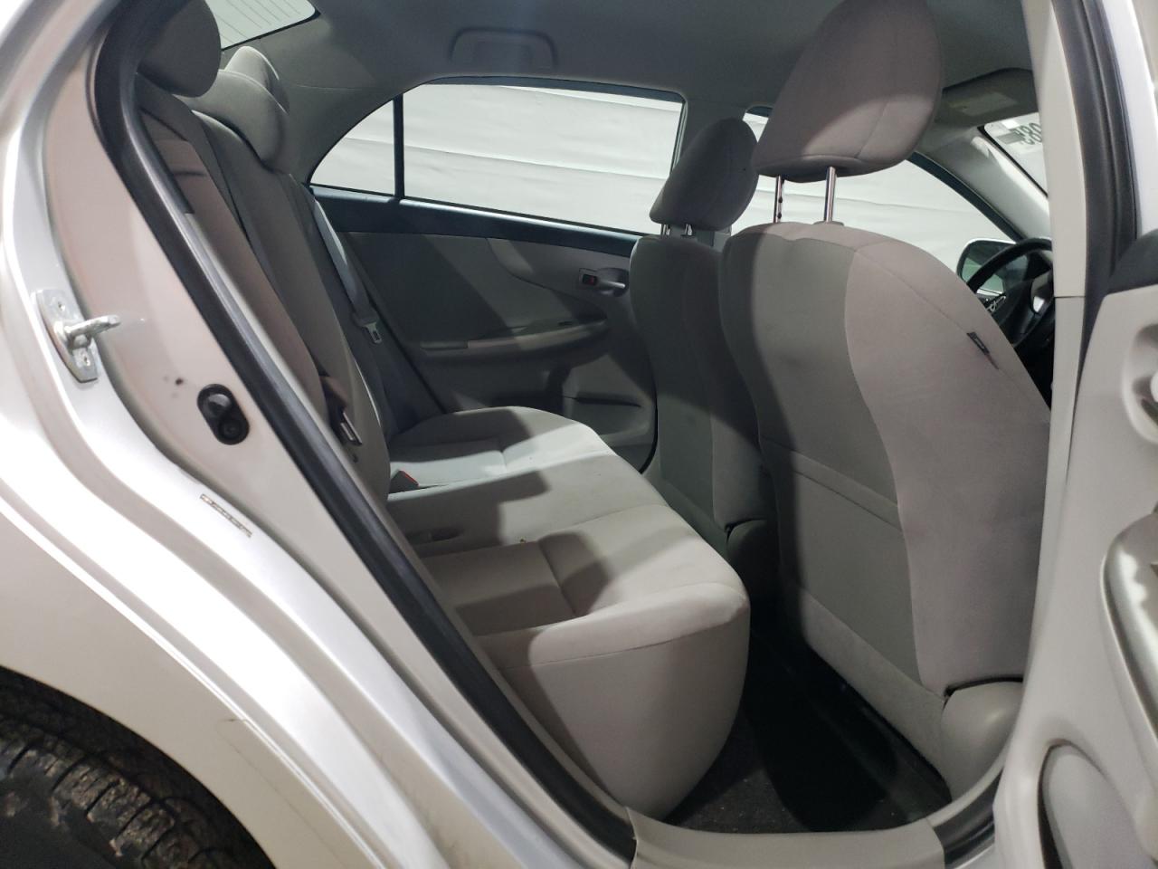 2011 Toyota Corolla - Image 10