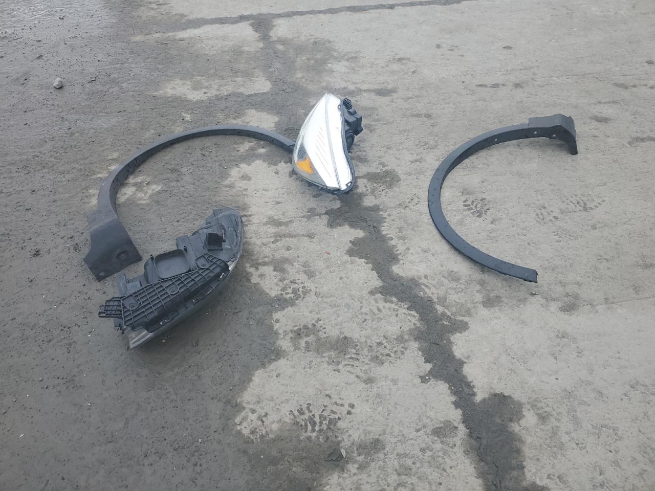1FMCU0GD6HUC64348 FORD ESCAPE 2017