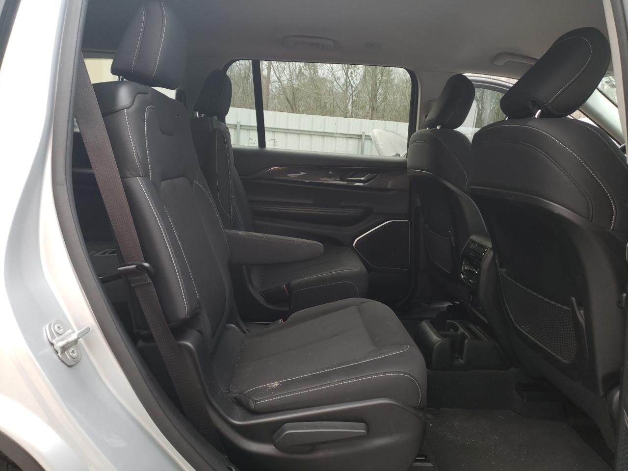 2021 Jeep Grand Cherokee - Image 11