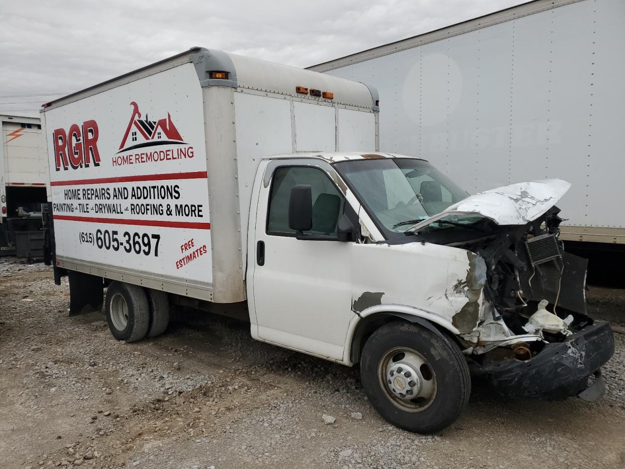 2010 Chevrolet Express G3500 Box Truck for Sale in Lebanon, TN - Front End