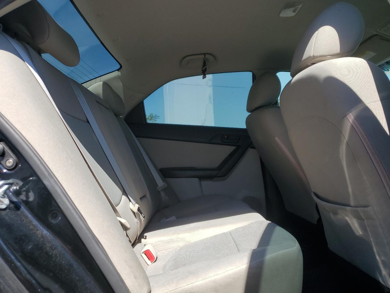 2012 Kia Forte - Image 10