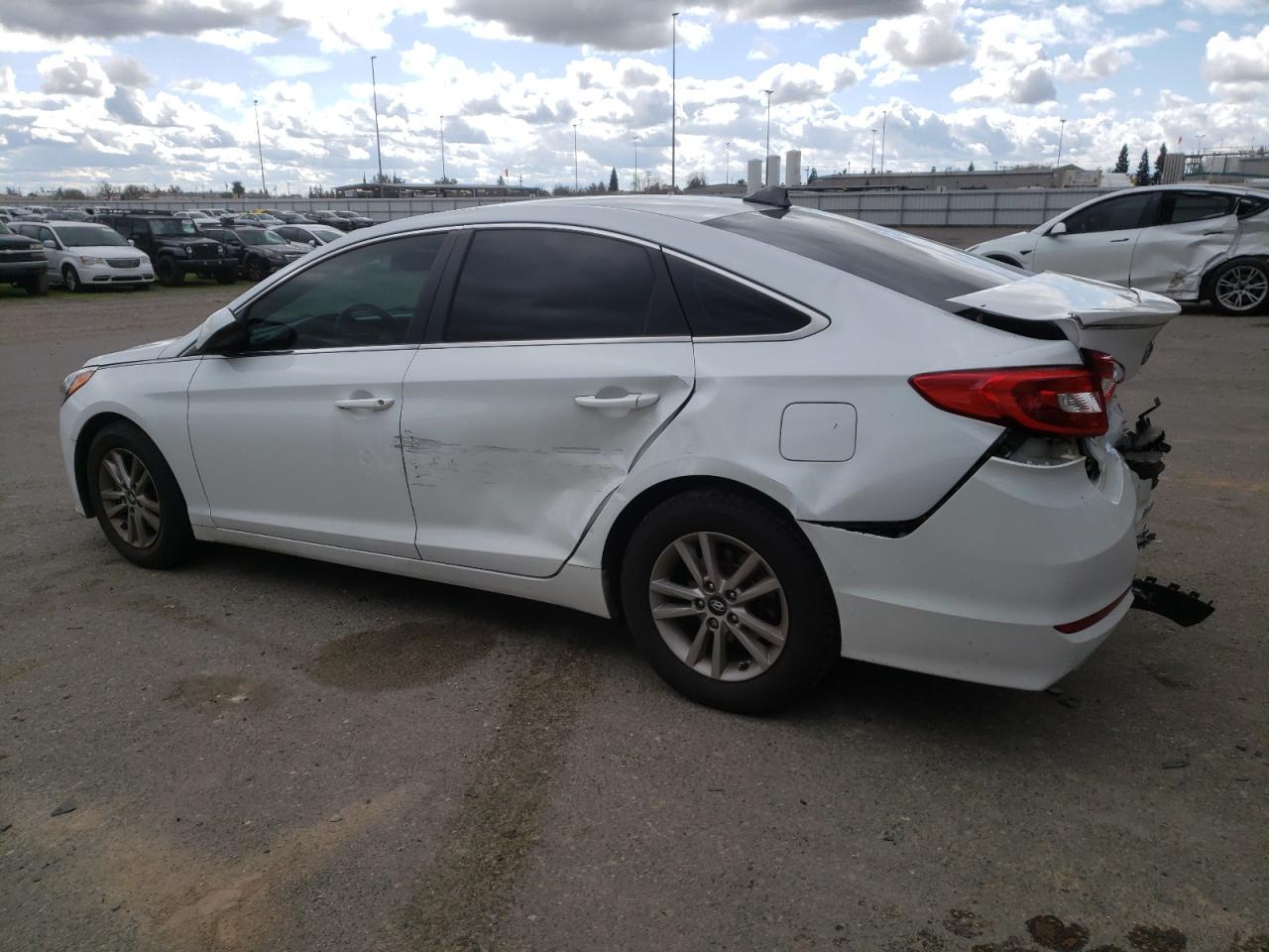 2016 Hyundai Sonata - Image 2