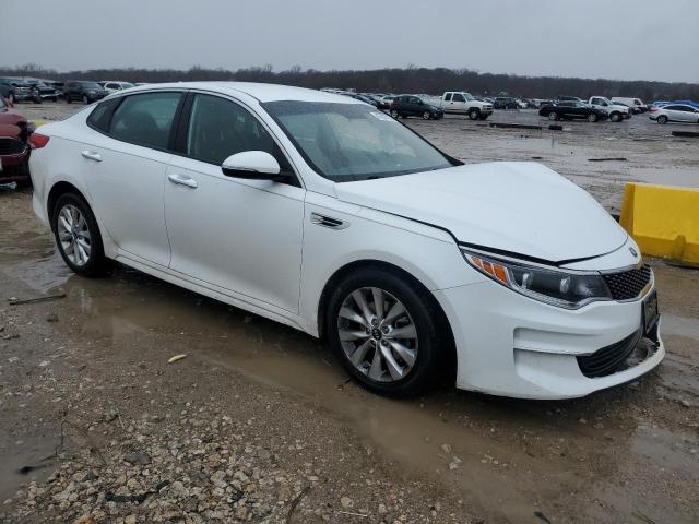  KIA OPTIMA 2017 Білий
