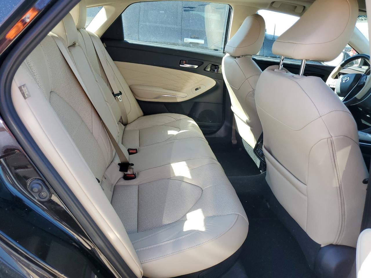 2020 Toyota Avalon - Image 10