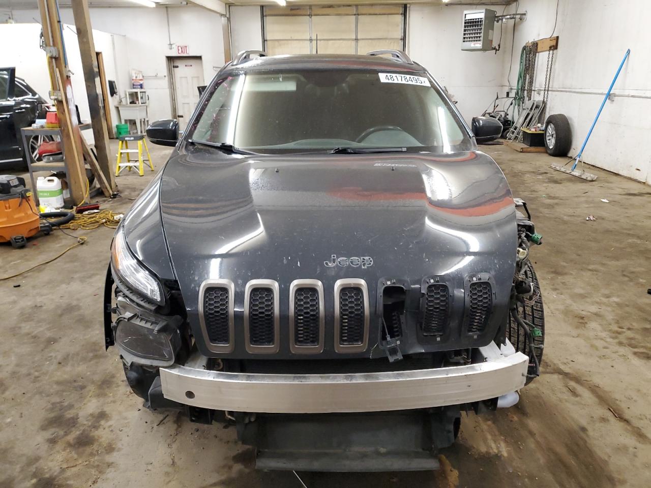 2016 Jeep Grand Cherokee - Image 5