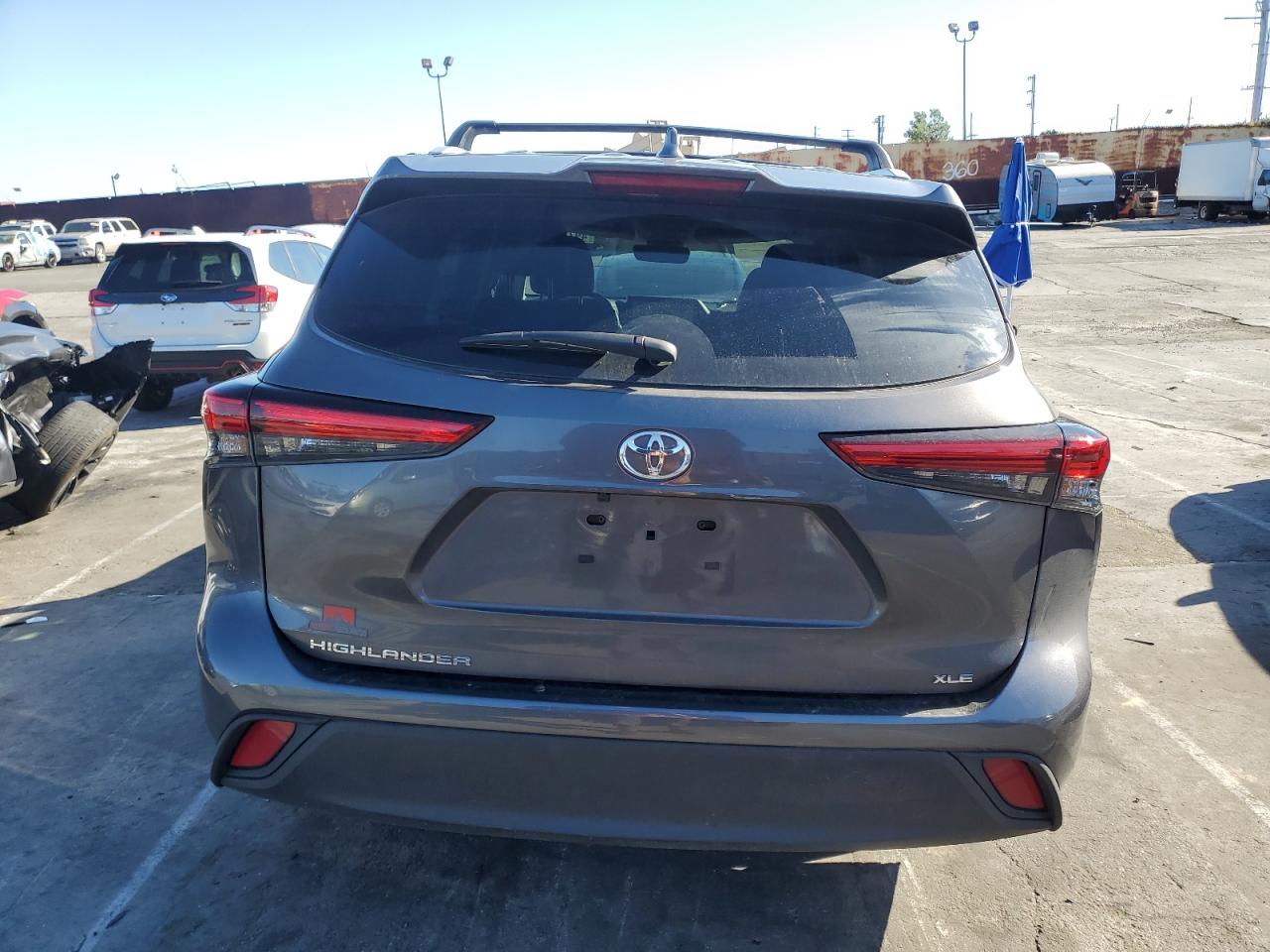 2023 Toyota Highlander - Image 6