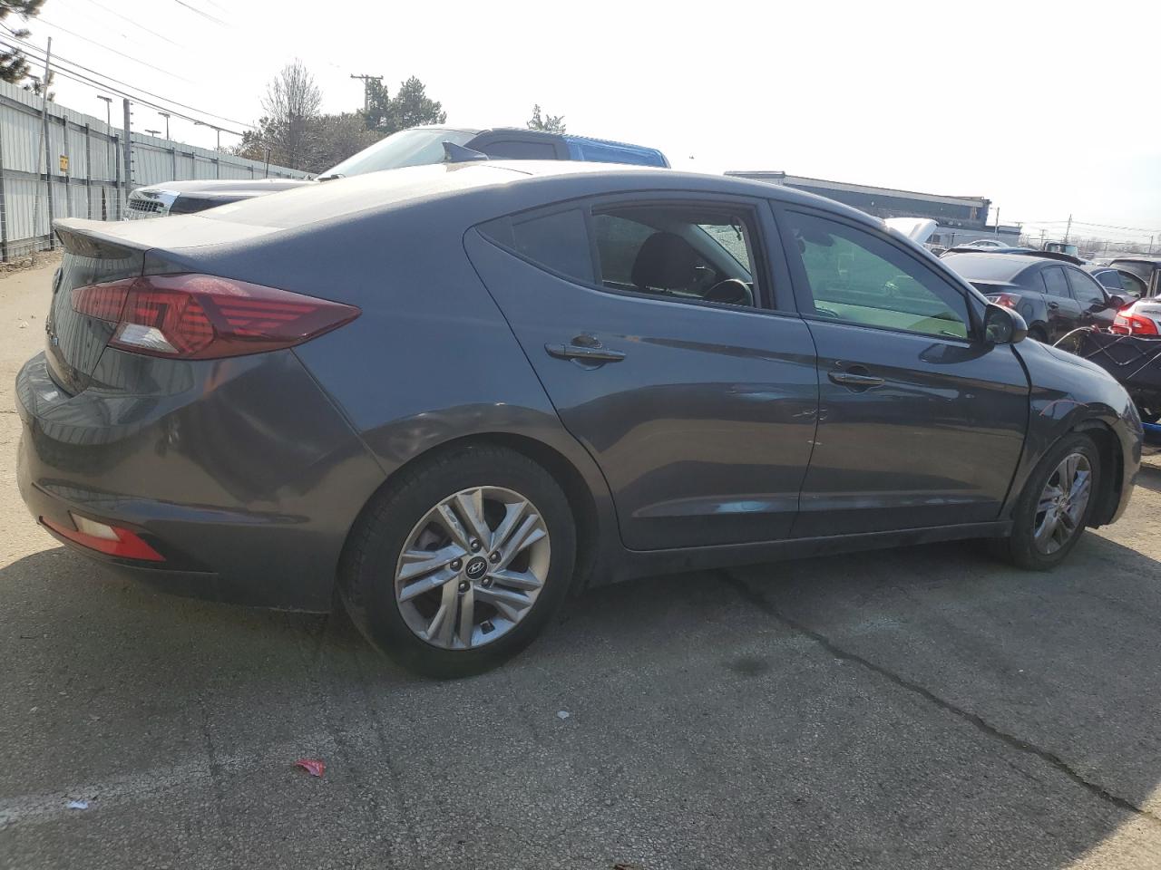 2020 Hyundai Elantra - Image 3