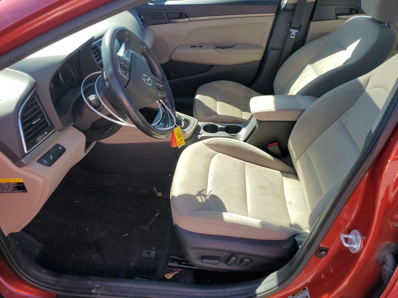 2017 Hyundai Elantra - Image 7