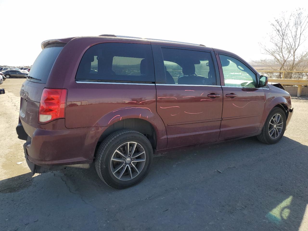 2017 Dodge Caravan - Image 3
