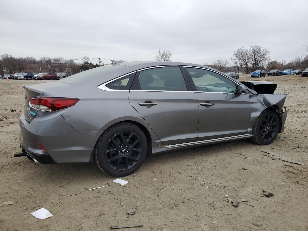 2018 Hyundai Sonata - Image 3