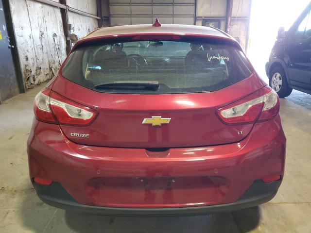 CHEVROLET CRUZE 2018 Czerwony