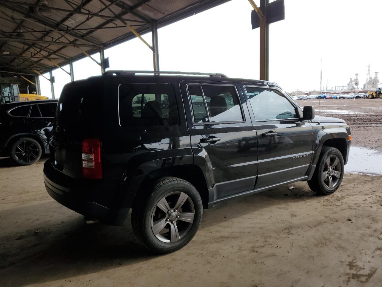 2016 Jeep Liberty (Patriot) - Image 3