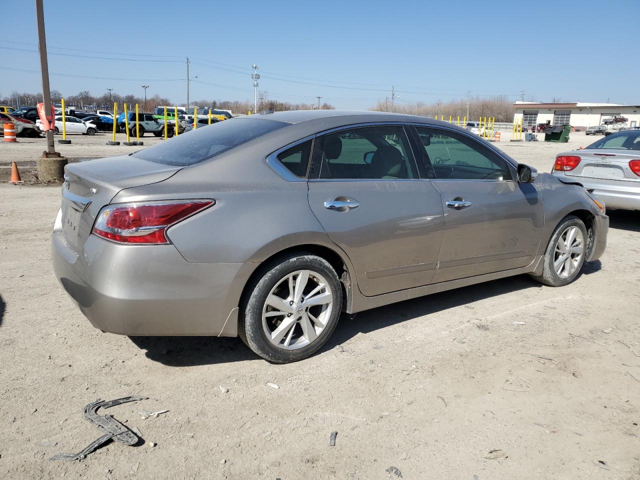 2015 Nissan Altima - Image 3