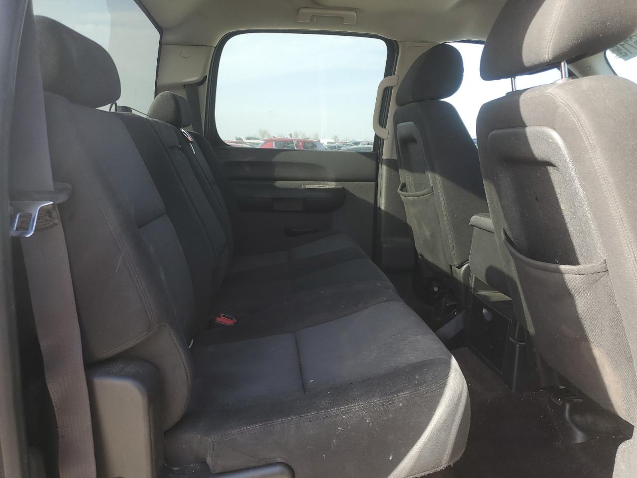 2010 Chevrolet Silverado - Image 10