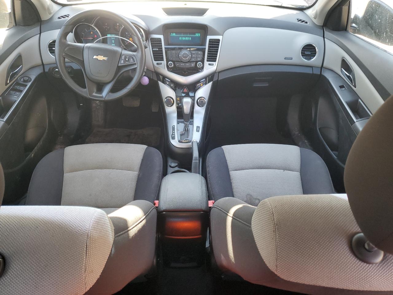 2013 Chevrolet Cruze - Image 8