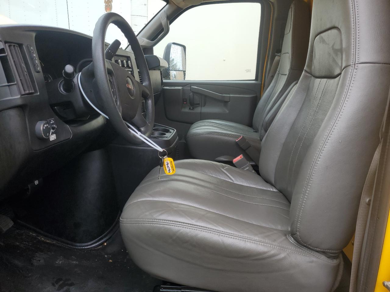 2022 GMC Savana Cutaway G3500 VIN: 7GZ37TC74NN001930 Lot: 49289155