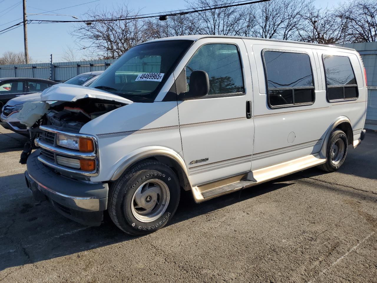 1999 Chevrolet Express - Image 1