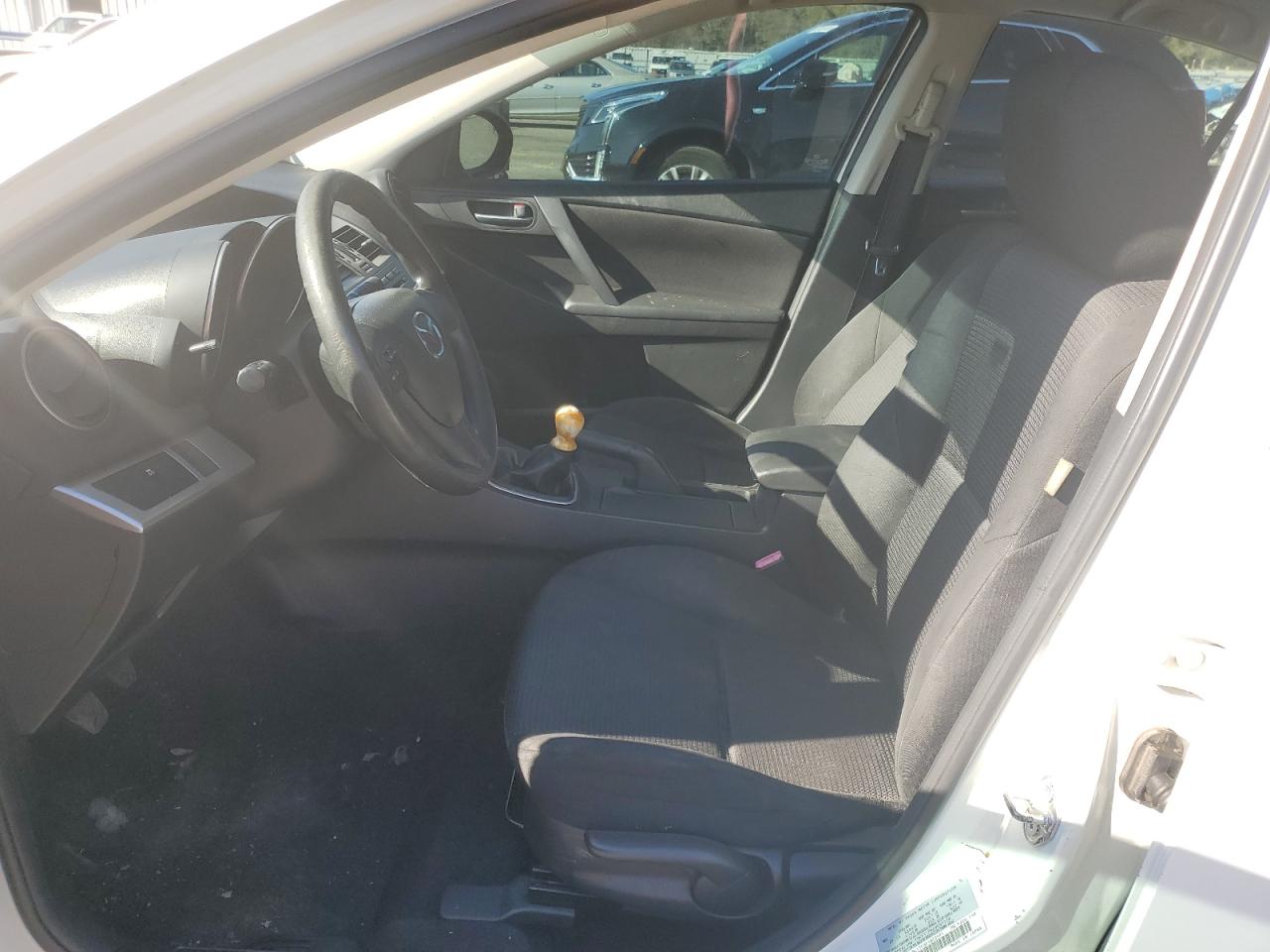 2013 Mazda 3 - Image 7