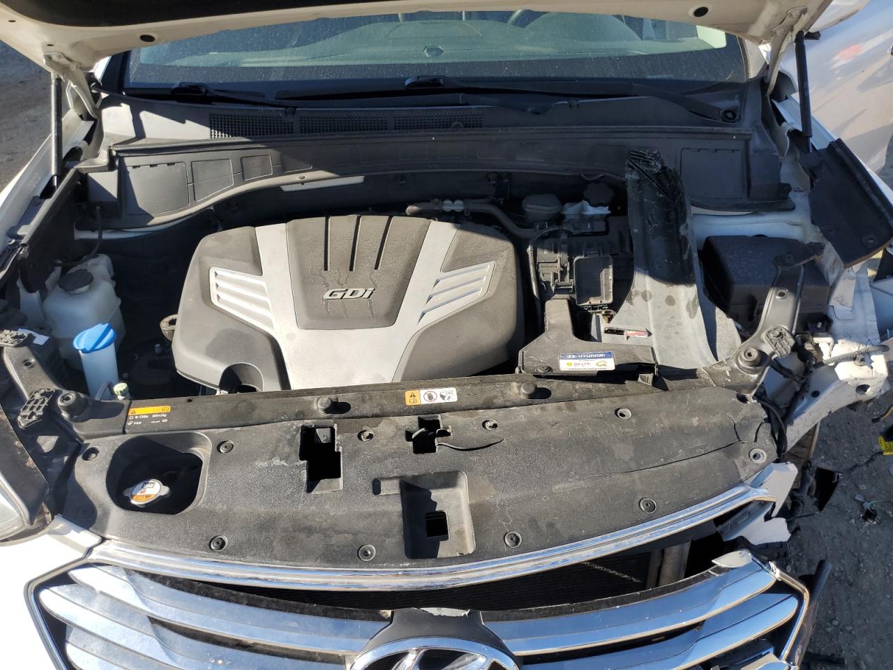 2013 Hyundai Santa Fe - Image 12