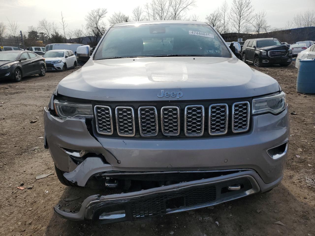 2019 Jeep Grand Cherokee - Image 5