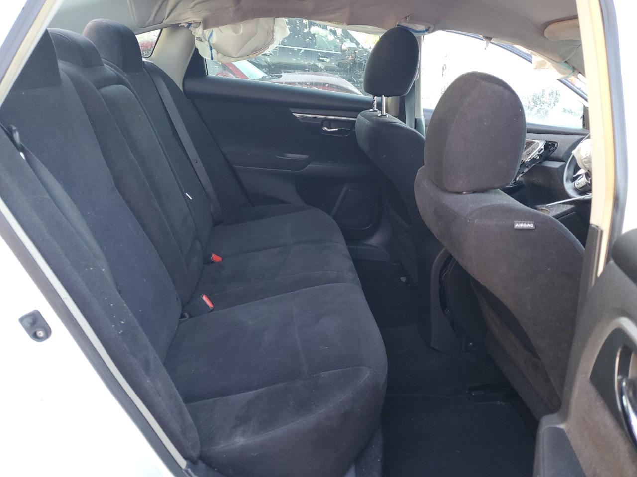 2013 Nissan Altima - Image 10